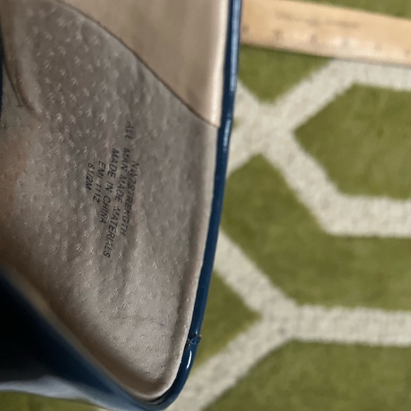 Nine West Blue Faux Patent Heels - Picture 6 of 7